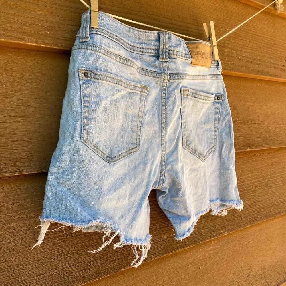 Zara Z1975 Cut Off Distressed Denim Light Blue Jean Shorts Size 2 - Picture 11 of 12